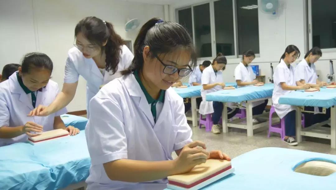 广东省农村医学中职生的成长之路